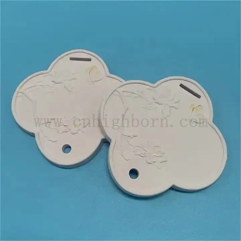 Customized White Exquisite Pattern Aroma Diffuser Pendant Ceramic Stone Plate