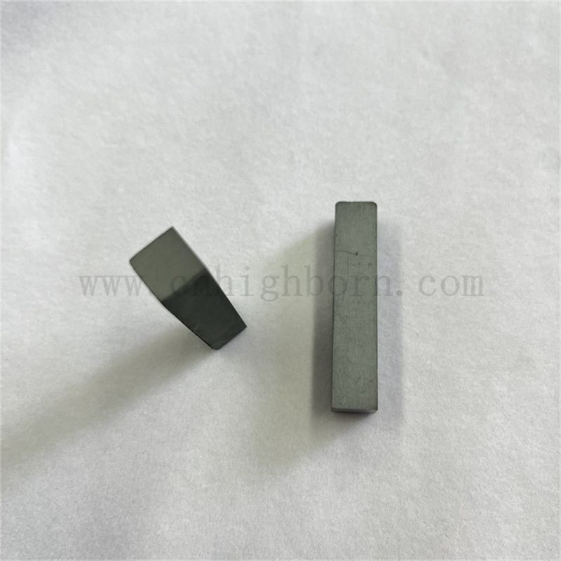 Wear Resistant Reactive Sintered Silicon Carbide RSIC Ceramic Square Shaft Rod