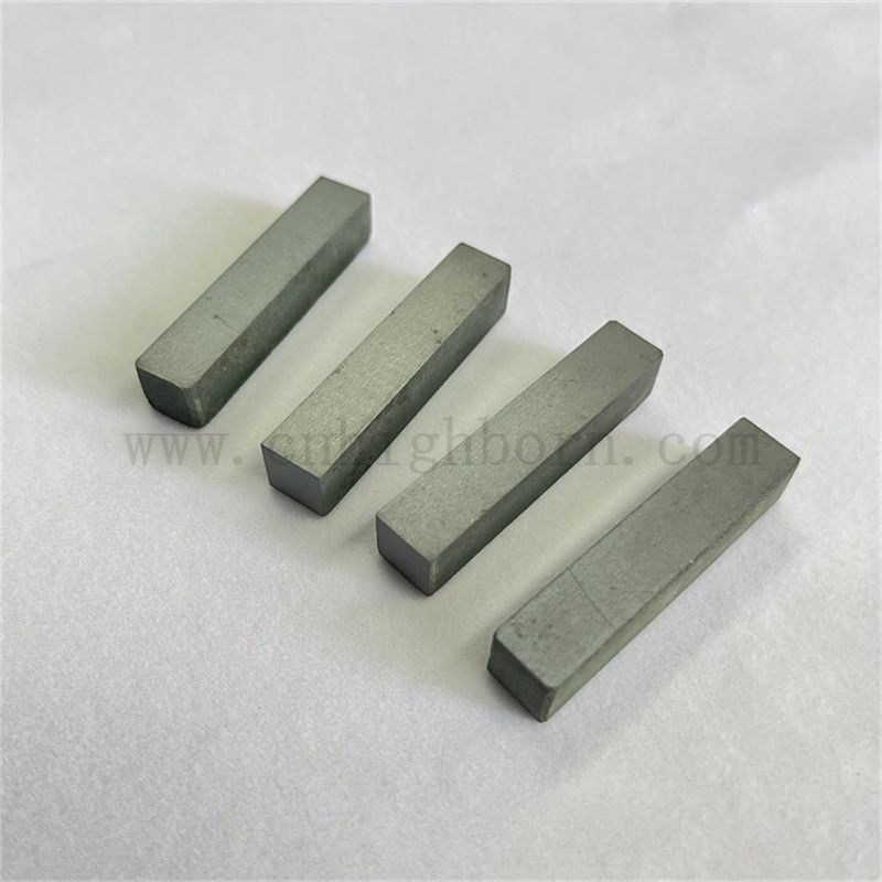 Wear Resistant Reactive Sintered Silicon Carbide RSIC Ceramic Square Shaft Rod