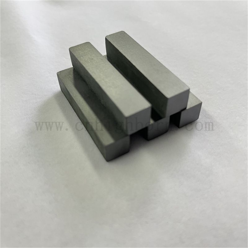 Wear Resistant Reactive Sintered Silicon Carbide RSIC Ceramic Square Shaft Rod