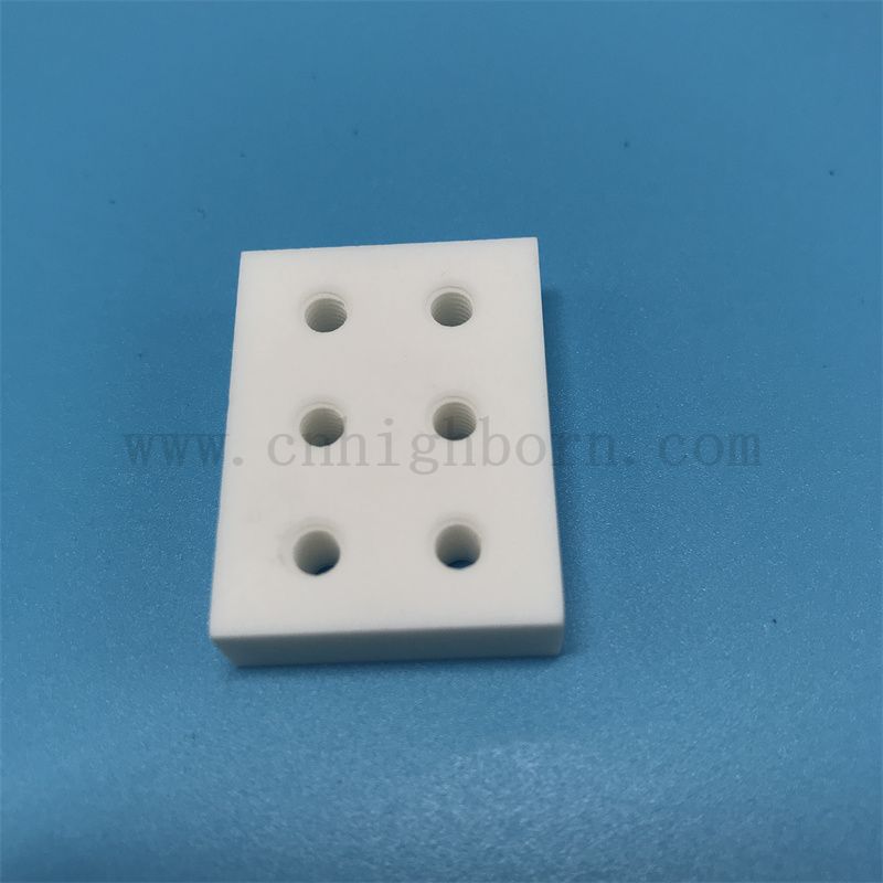 Low Density Machinable Glass Ceramic Board No Porosity Macor Plate With Hole