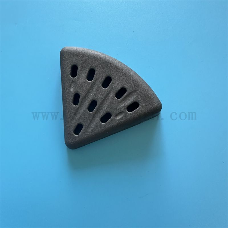 High Temperature SiC Ceramic Triangular Grate Plate Silicon Carbide Porous Grate Piece for Incinerator