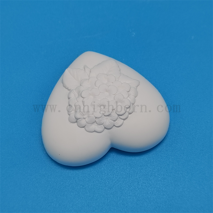 Customized Heart Shape Gypsum Aroma Diffuser Stone Car Hanging Scented Ceramic Stone