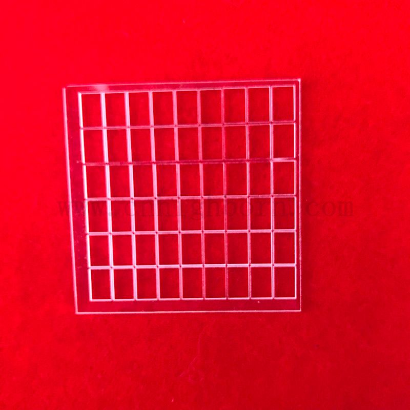 High Permeability Slotted Transparent Optical Fused Silica Quartz Glass Plate