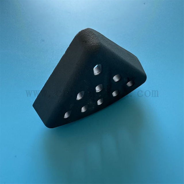 High Temperature SiC Ceramic Triangular Grate Plate Silicon Carbide Porous Grate Piece for Incinerator