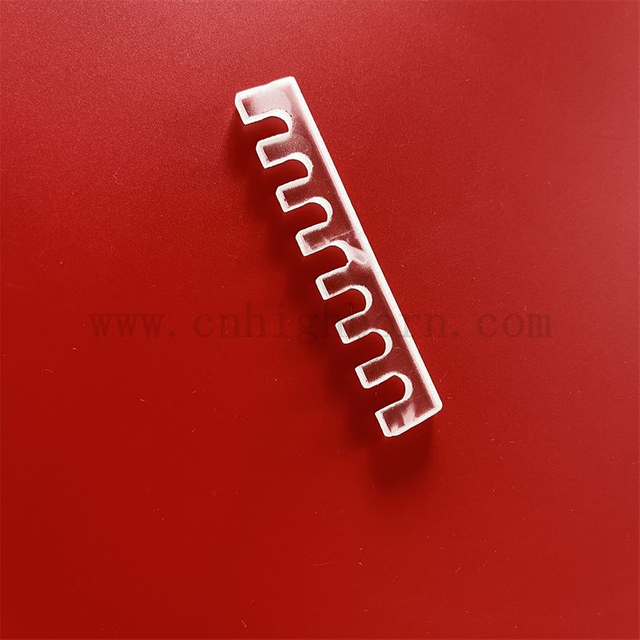 Deep Processing Rectangular Silica Glass Sheet with Cut Hole
