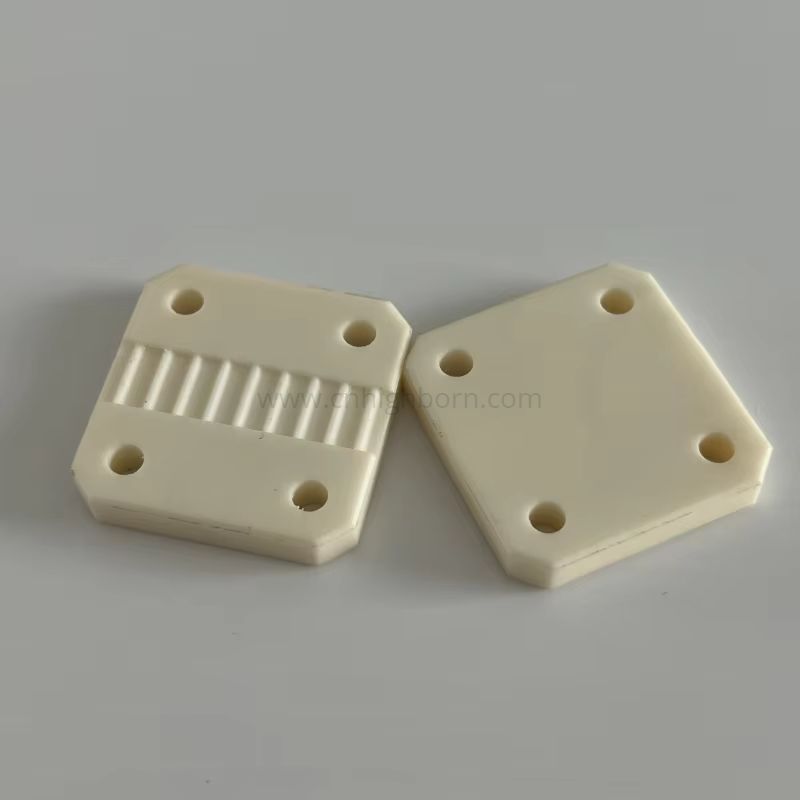 Grooved Al2O3 Ceramic Plate 99% Alumina Sheet Part