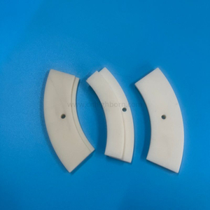 99% High Purity Alumina Ceramic Arc Segment Al2o3 Plate With Mounting Hole