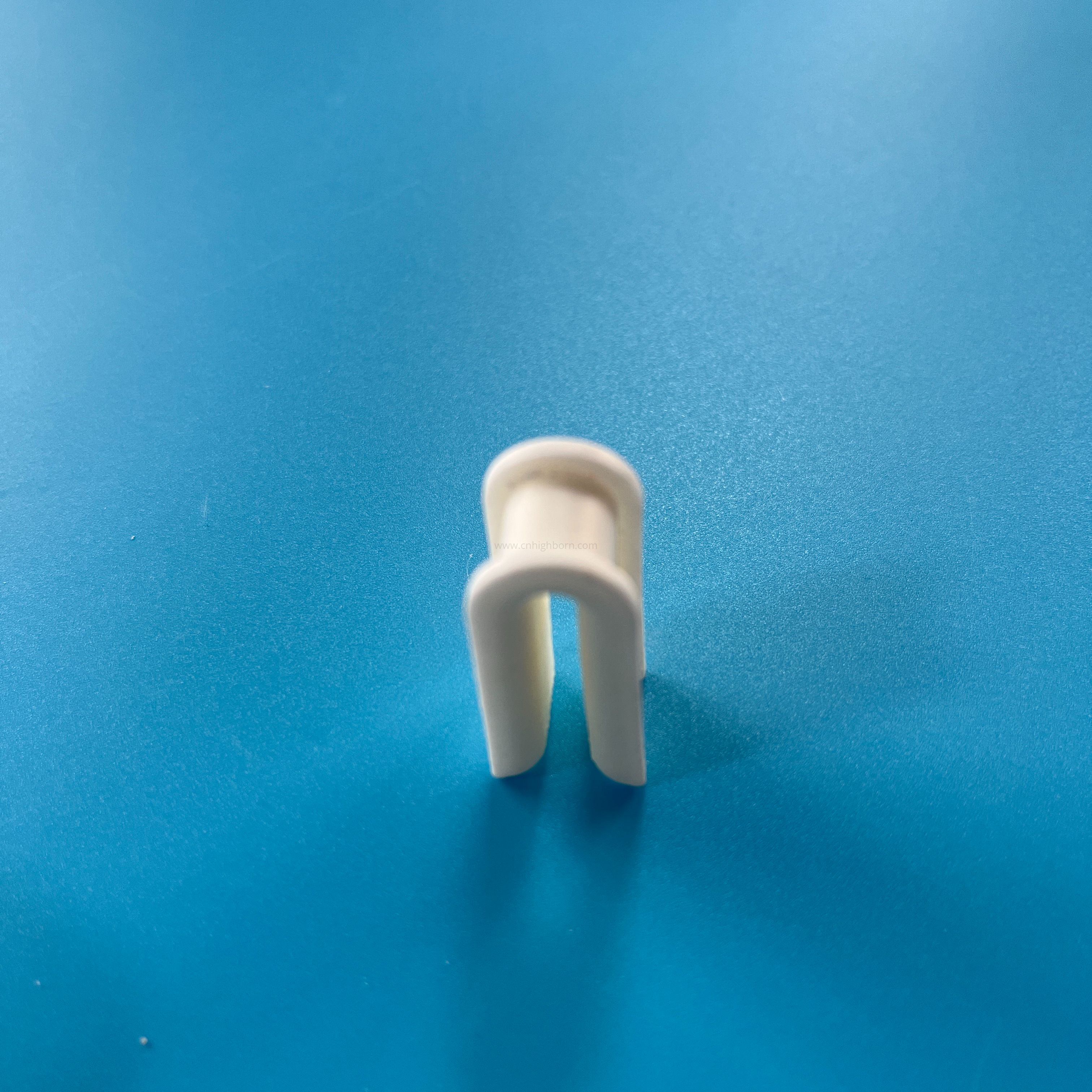 99% Al2O3 U Clip Alumina Ceramic Yarn Guide Clip