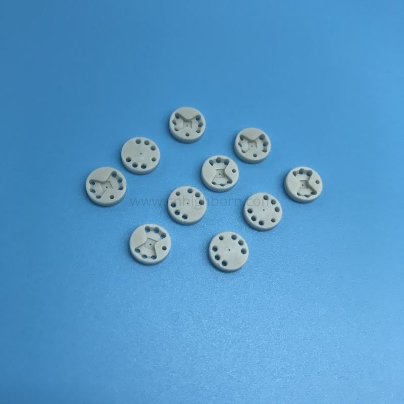 Custom AlN Aluminum Nitride Ceramic Star Perforated Substrate