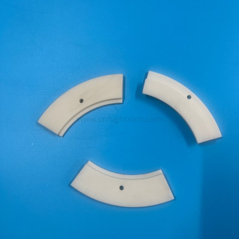 99% High Purity Alumina Ceramic Arc Segment Al2o3 Plate With Mounting Hole