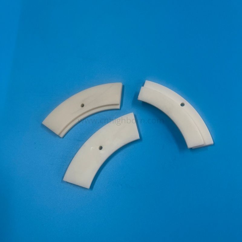 99% High Purity Alumina Ceramic Arc Segment Al2o3 Plate With Mounting Hole